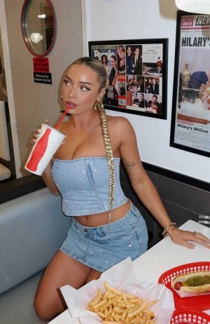 White Fox Ready Or Not Strapless Denim Bustier Light Blue Wash | RDIYTX-426