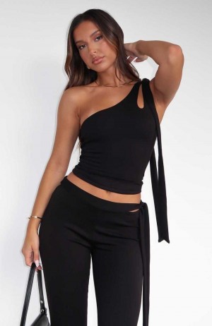 White Fox Reckless Romance One Shoulder Top Black | XBQICO-048