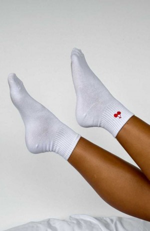 White Fox She Keeps Dancing Socks White | JRSPZF-715