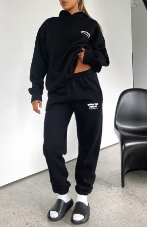 White Fox The Main Season Sweatpants Black | AQTPWI-863
