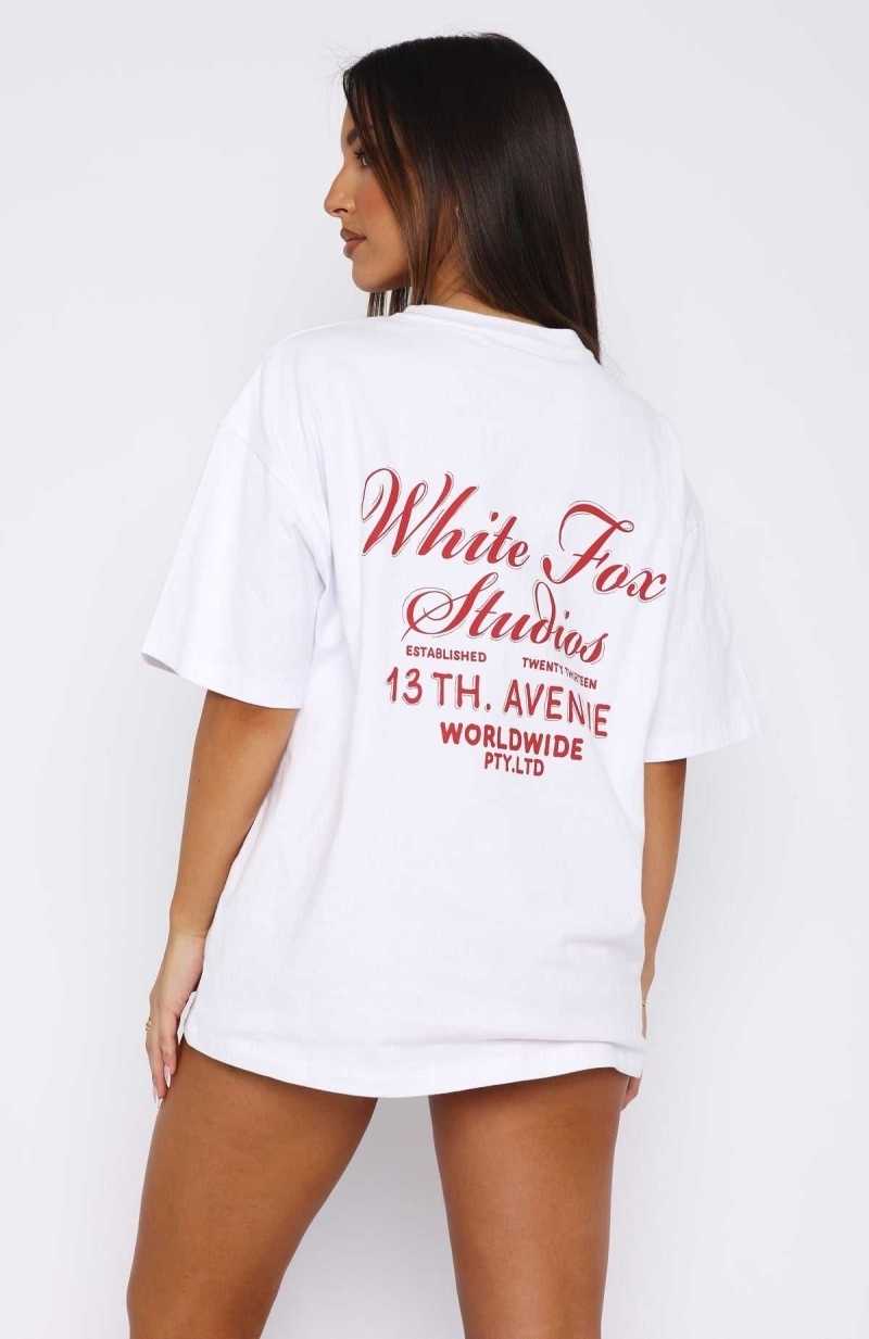 White Fox 13th Avenue Oversized Tee White | GUAOCW-390