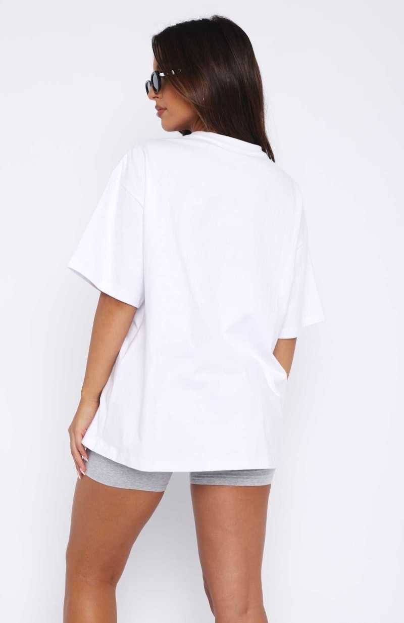 White Fox A Power Move Oversized Tee White | GDNOAR-429