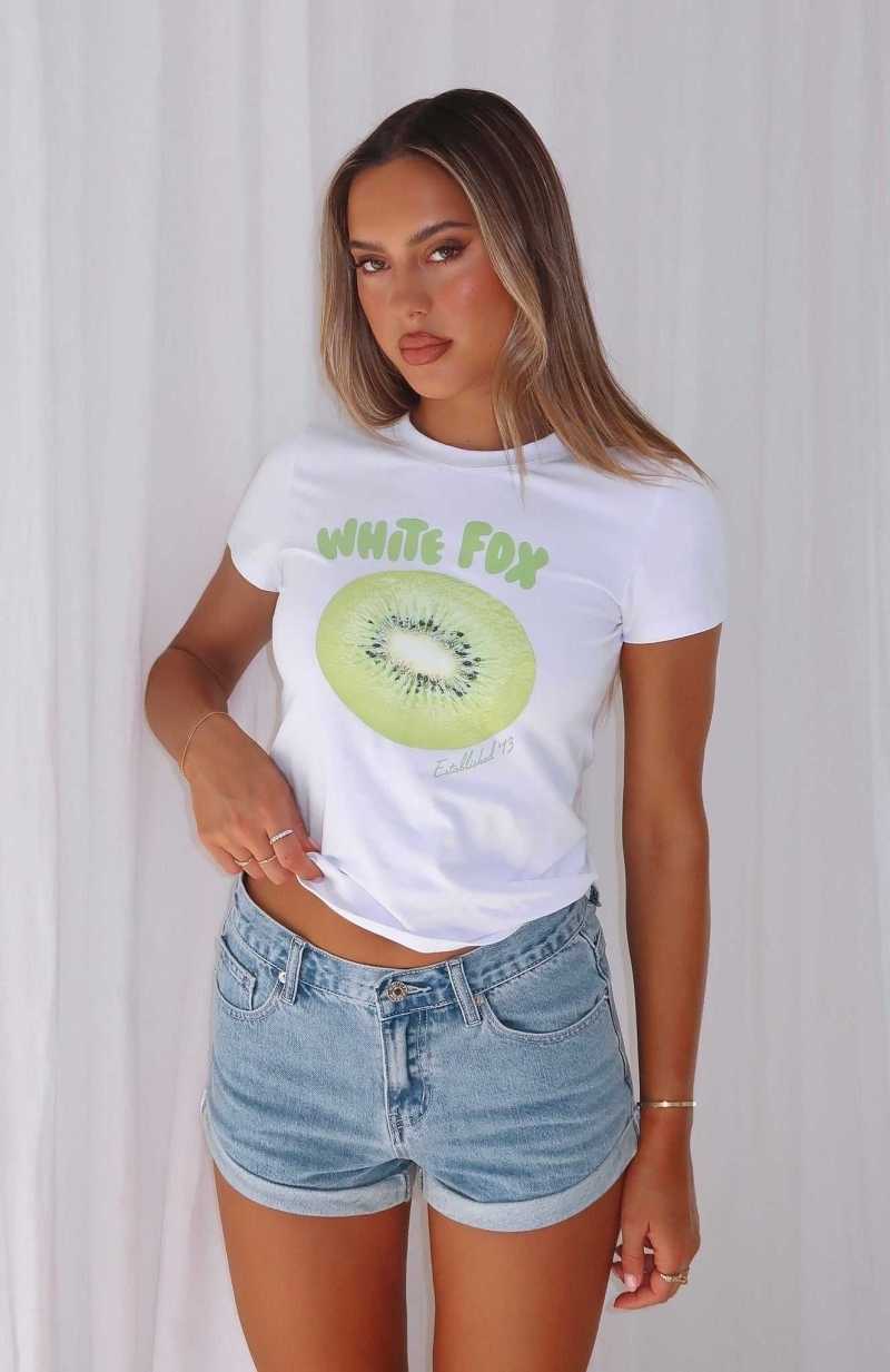 White Fox Adrenaline Rush Denim Shorts Vintage Light Blue | RDYVAT-029