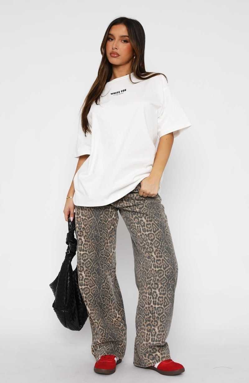 White Fox All I've Got Oversized Tee White | GADIOP-903
