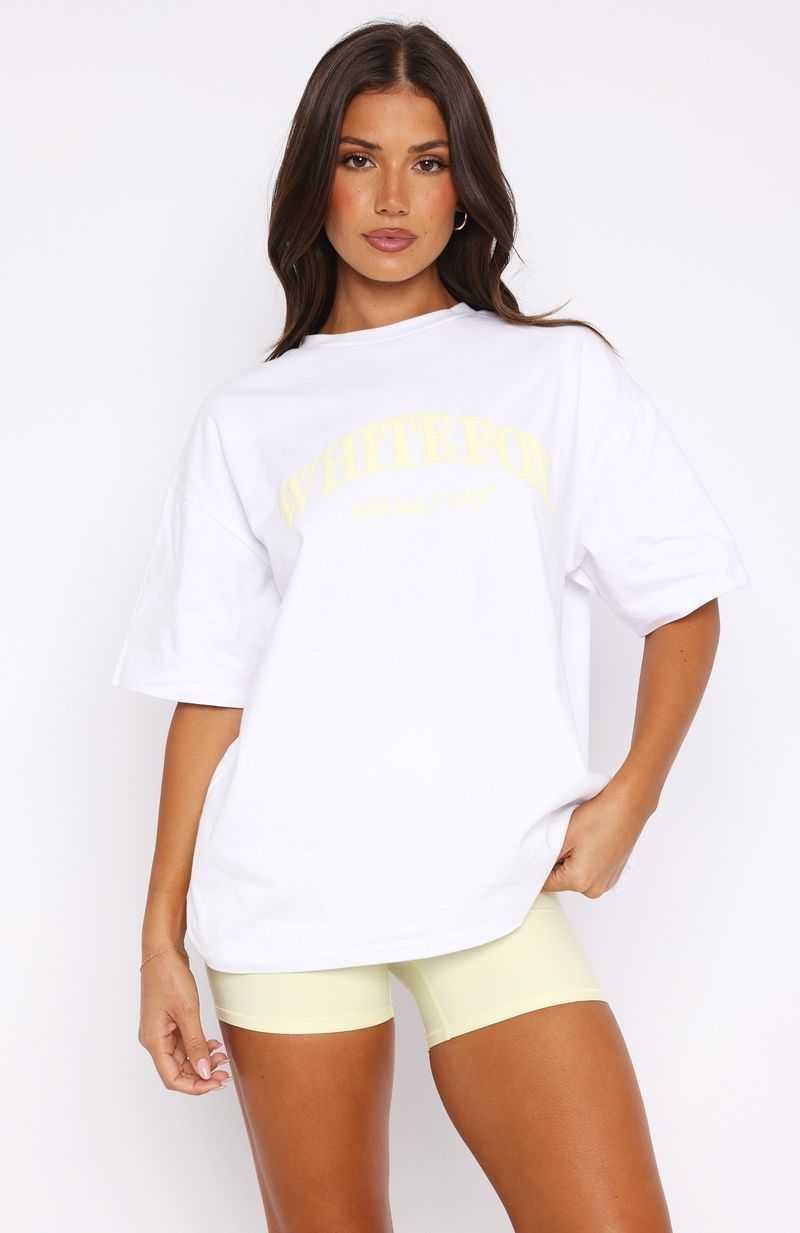 White Fox Athletics Era Oversized Tee White/Yellow | TILCPH-618