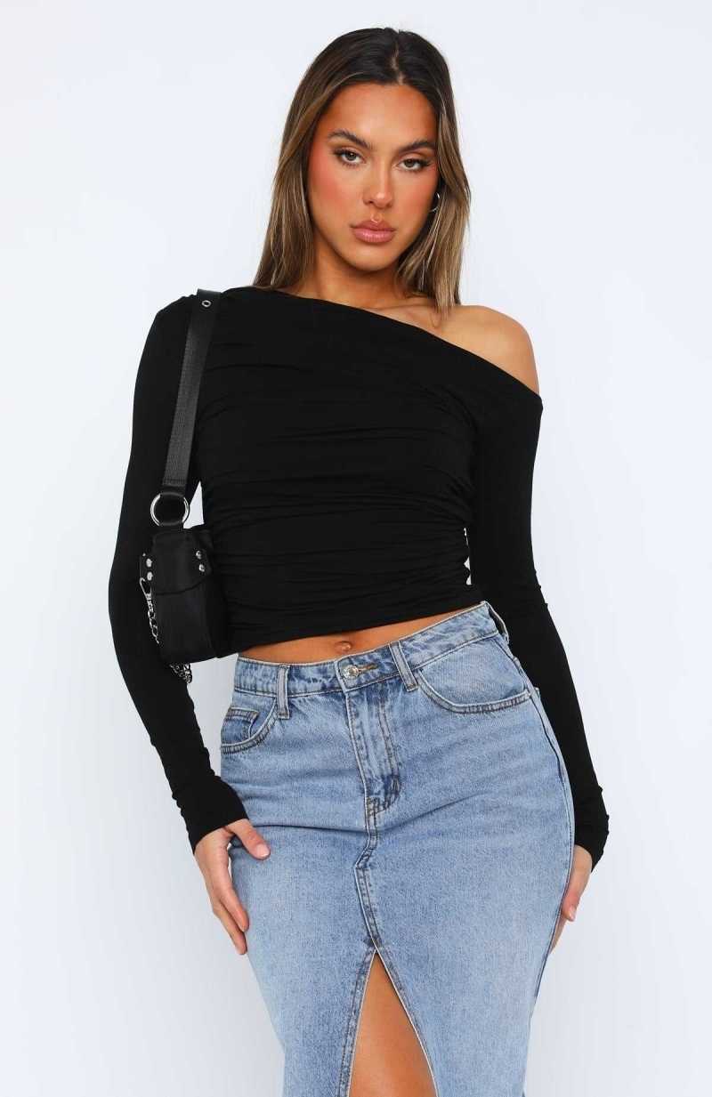 White Fox Best Of Luck Long Sleeve Top Black | FNOTRD-159