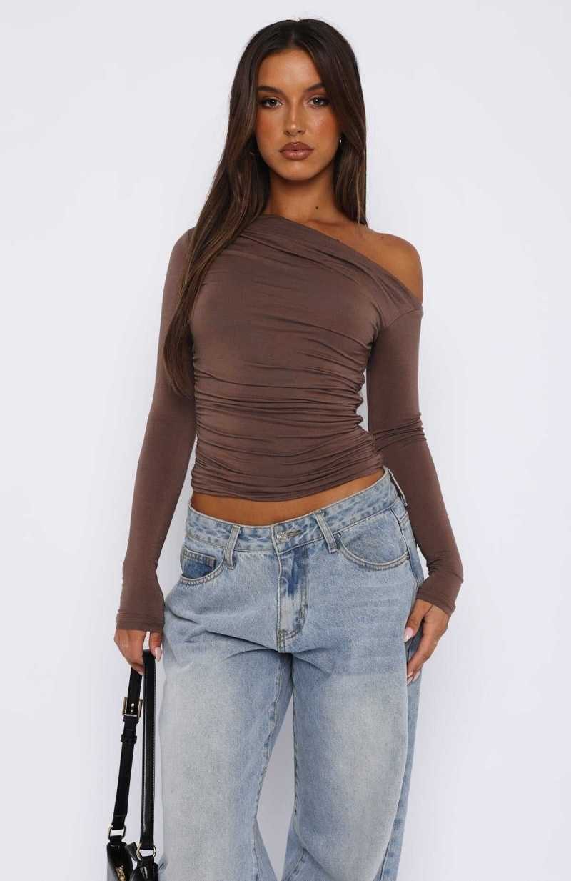 White Fox Best Of Luck Long Sleeve Top Mocha | GSACOV-403