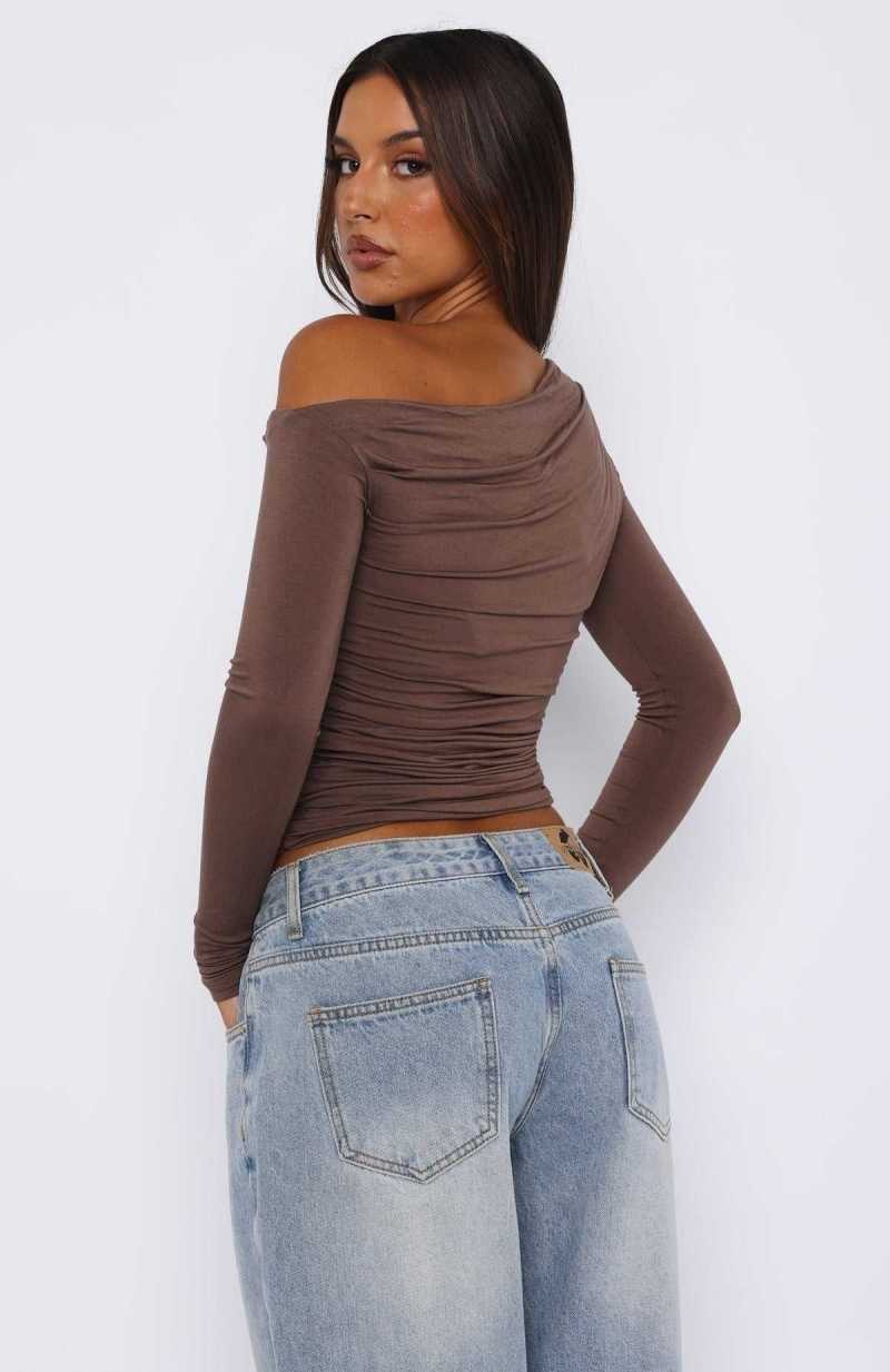 White Fox Best Of Luck Long Sleeve Top Mocha | GSACOV-403