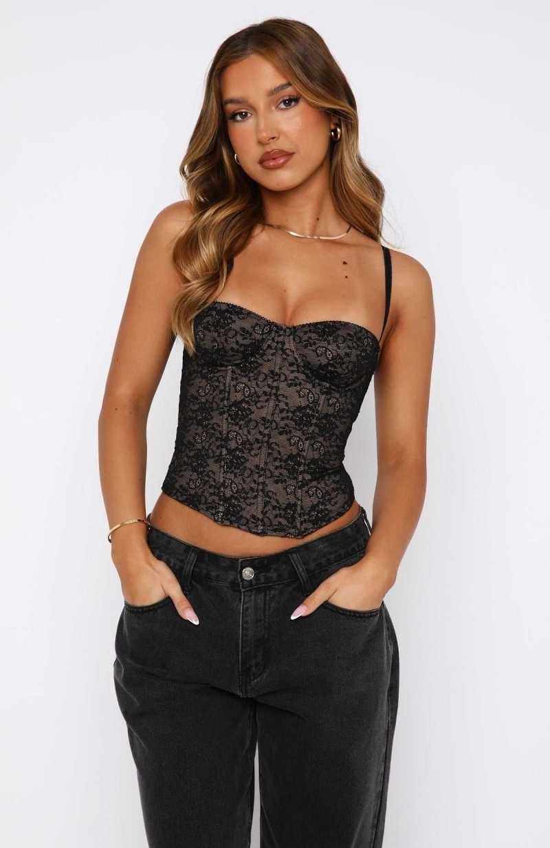 White Fox Blushing Bustier Black | EYUJAT-908