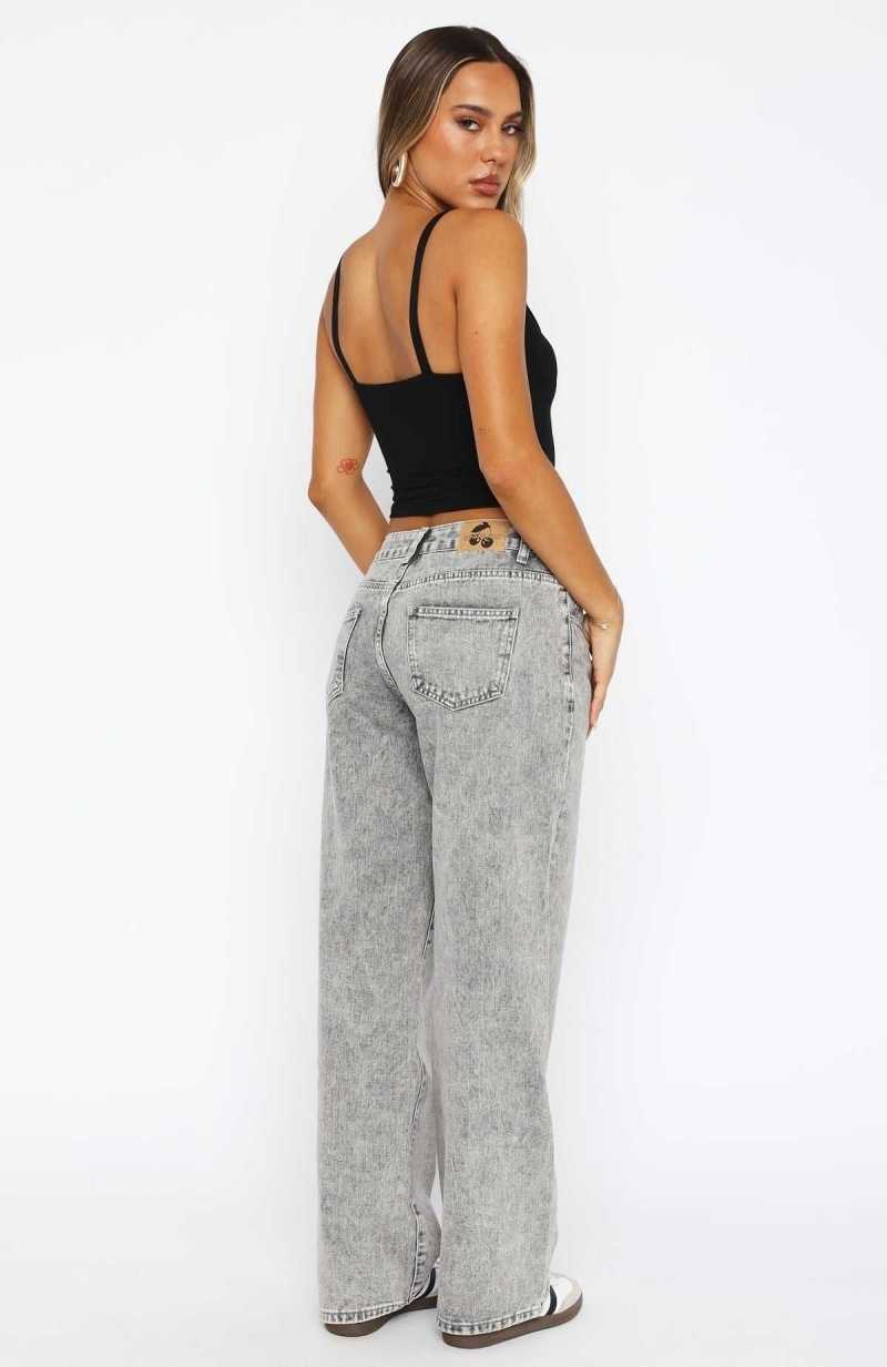White Fox Bring The Style Low Rise Wide Leg Jeans Washed Grey | AUGQVZ-821