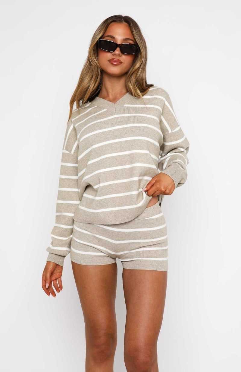 White Fox Can't Be Friends Oversized Sweater Beige/White | UIYZKM-642