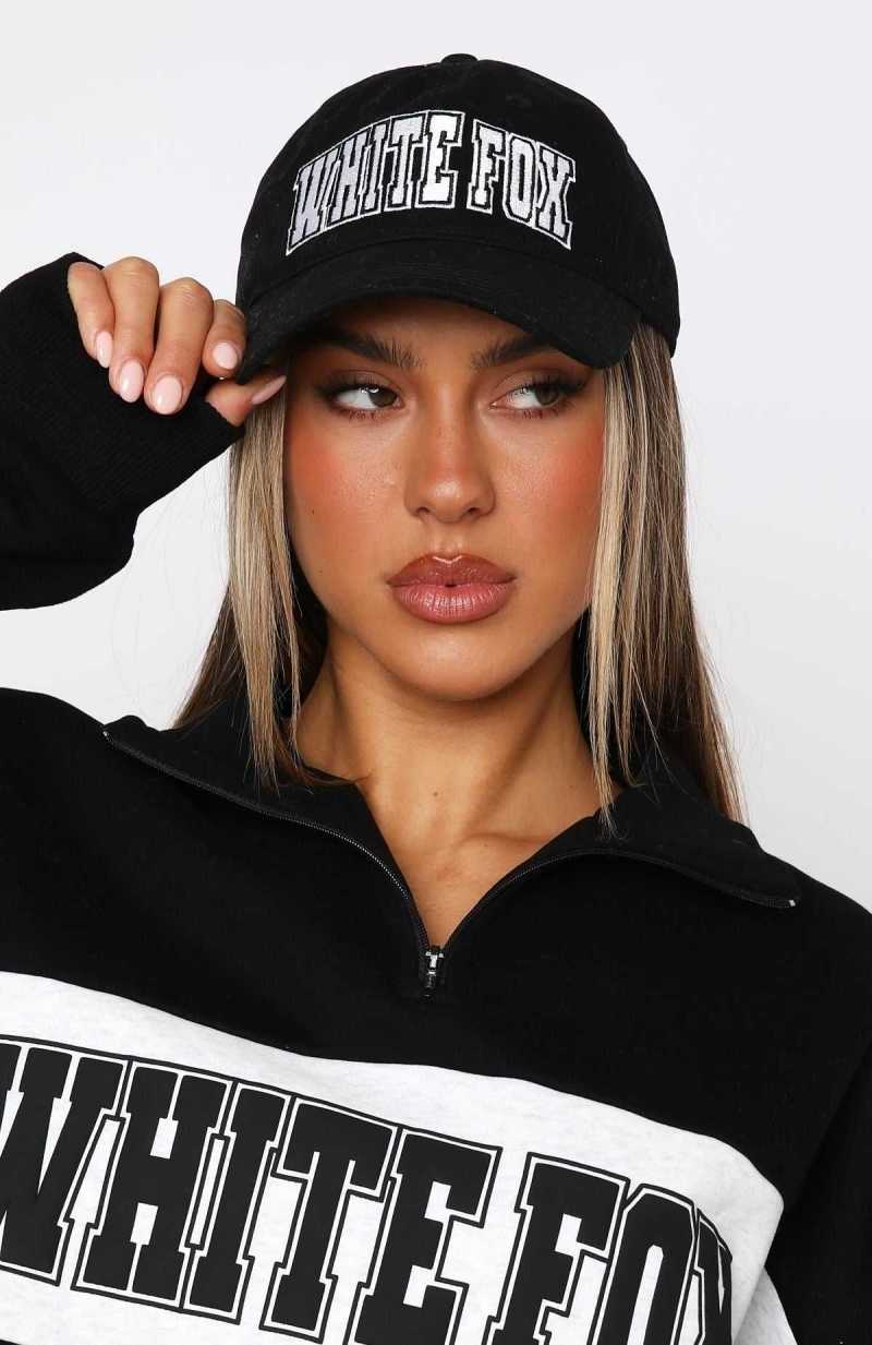 White Fox Decade Classics Varsity Cap Black | DWUGBA-879