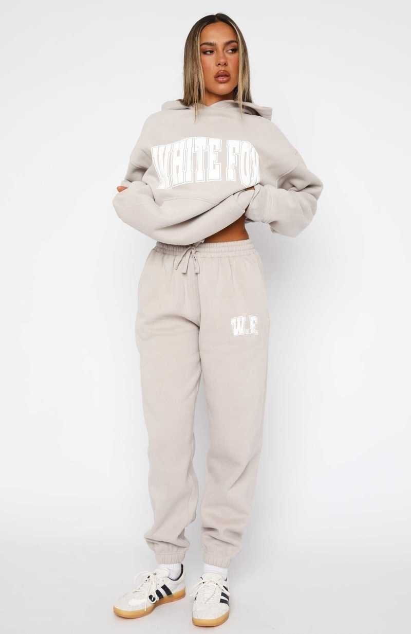 White Fox Decade Classics Varsity Sweatpants Moon | VLIUMW-546