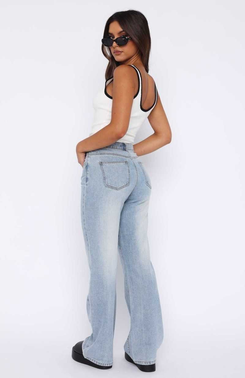 White Fox Desire Mid Rise Straight Leg Jeans Light Blue Wash | PZNDTO-750