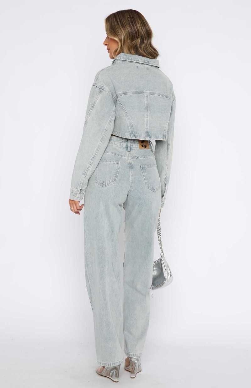 White Fox Did You Miss Me Mid Rise Straight Leg Denim Jeans Light Blue Acid Wash | XOFAYM-128