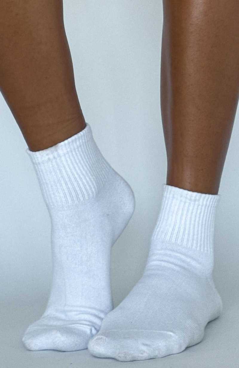 White Fox Don't Want To Know Socks White | TJKYZS-743