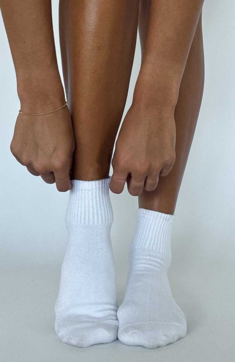 White Fox Don\'t Want To Know Socks White | TJKYZS-743