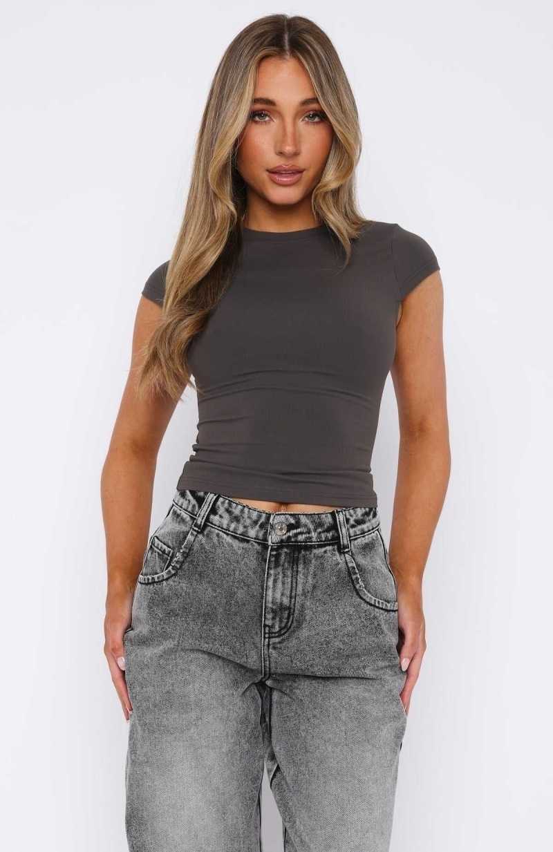 White Fox Dream Life Short Sleeve Top Charcoal | RVISGA-513