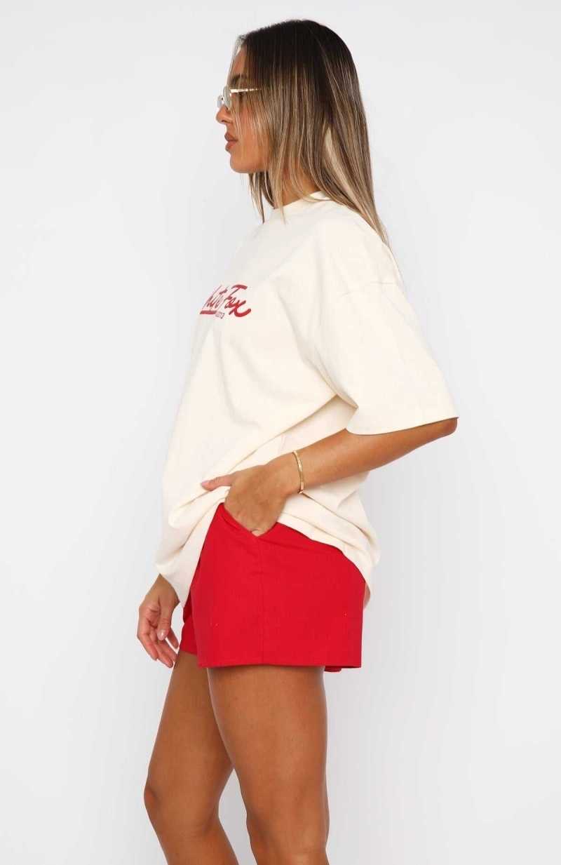 White Fox Dreaming Of Glory Oversized Tee Cream | OGWYIX-759