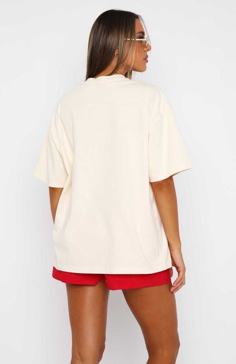 White Fox Dreaming Of Glory Oversized Tee Cream | OGWYIX-759