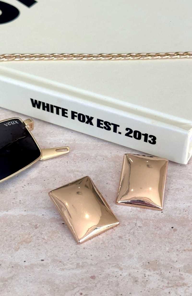 White Fox Effortless Stud Earrings Gold | LXDFUI-720