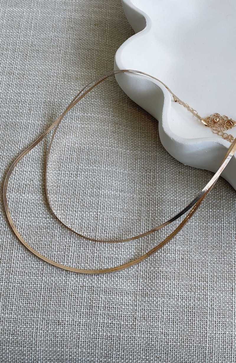 White Fox Enchanted Necklace Gold | BDAMNO-495