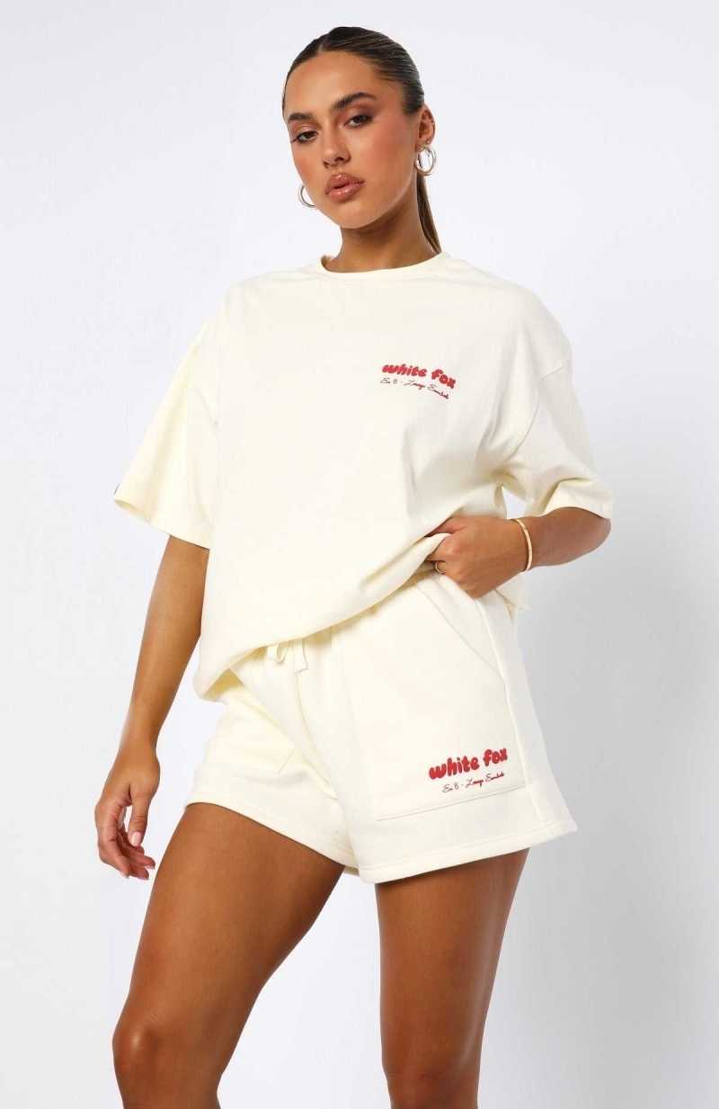 White Fox Era 8 Lounge Shorts Cherry Cream | FPWTEY-423