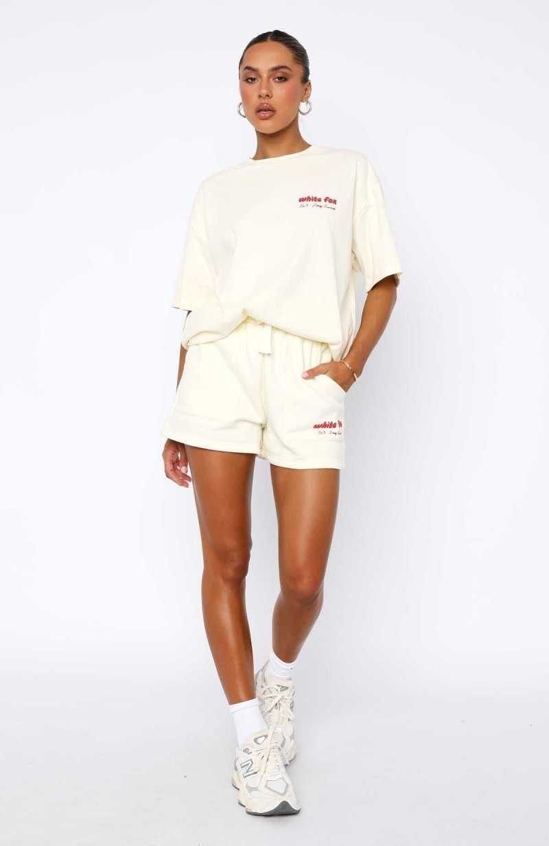 White Fox Era 8 Lounge Shorts Cherry Cream | FPWTEY-423