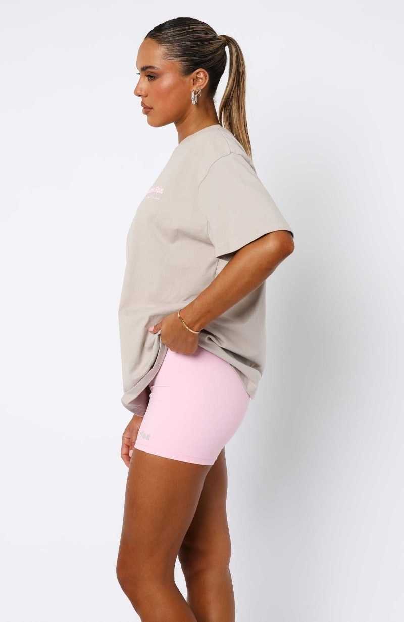 White Fox Era 8 Oversized Tee Mooncake | MRZGYN-485