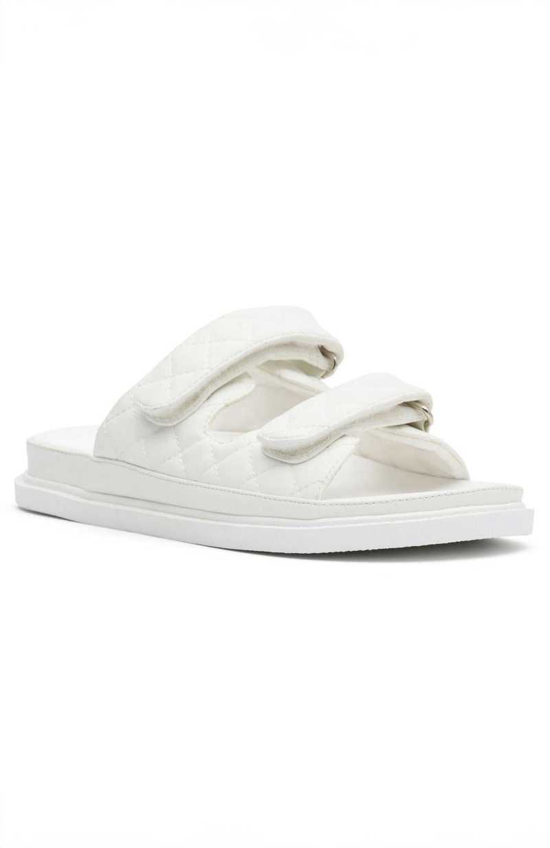 White Fox Feeling Lucky Slides White | WNEQDJ-871