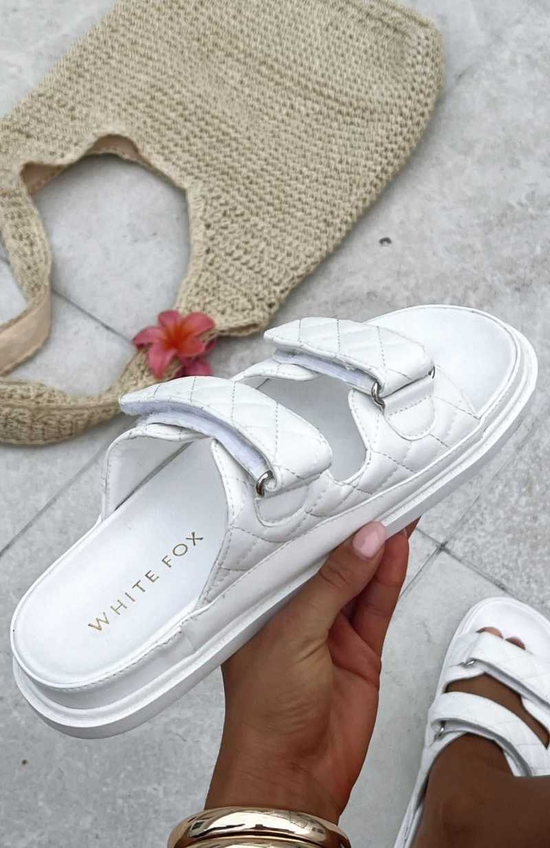 White Fox Feeling Lucky Slides White | WNEQDJ-871