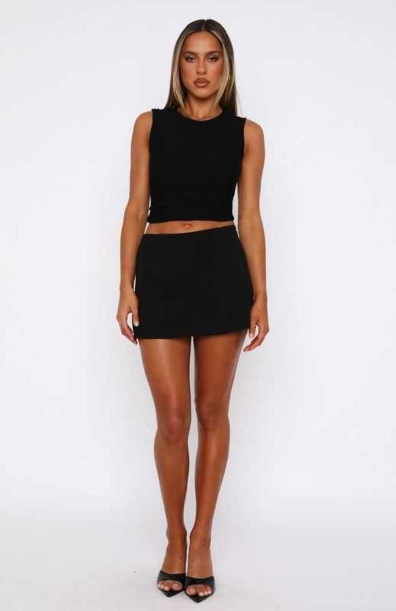 White Fox Hear Me Now Mini Skort Black | OBZXFU-739