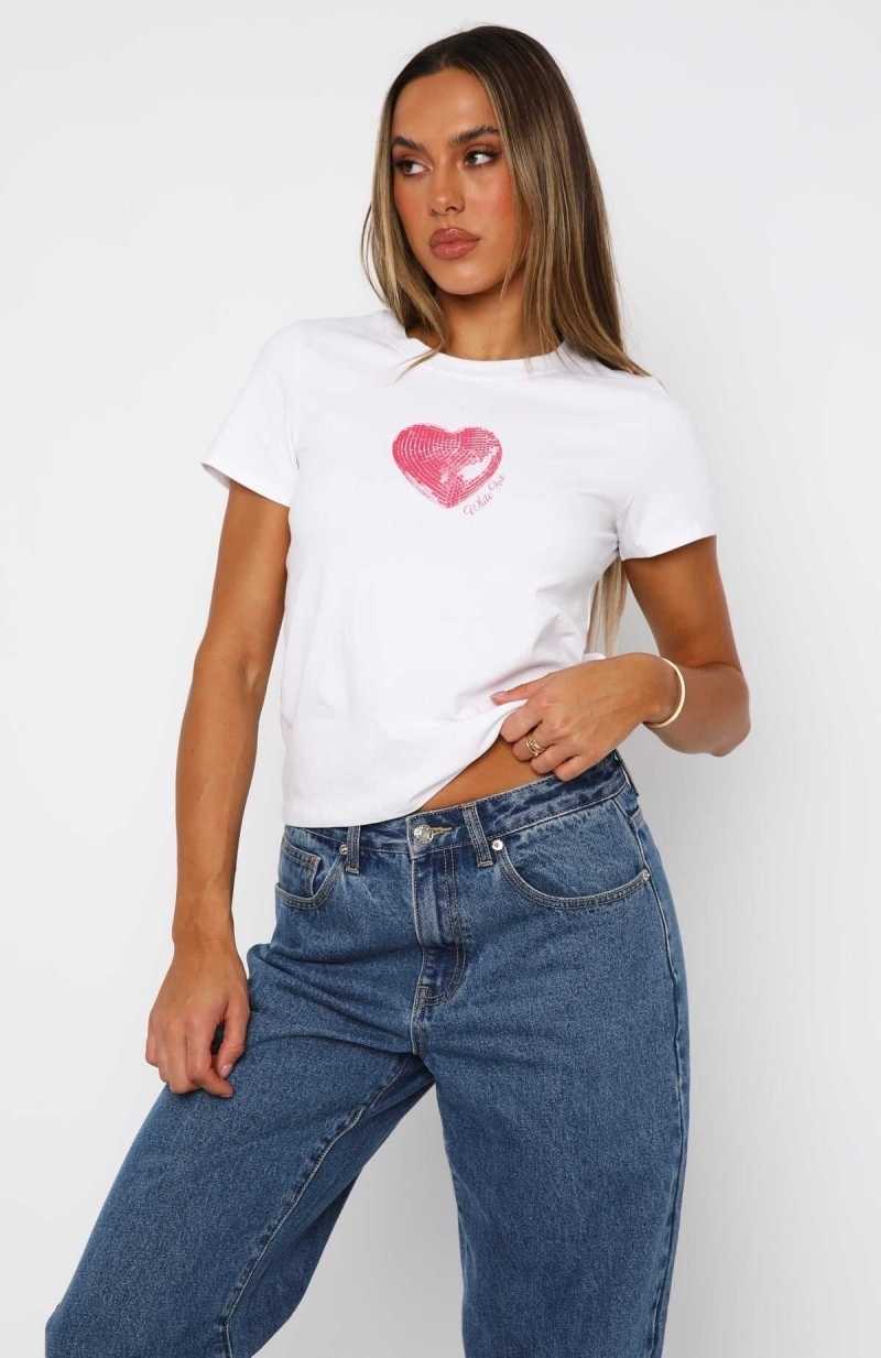 White Fox I Know It's Late Baby Tee White | QWOLVD-985