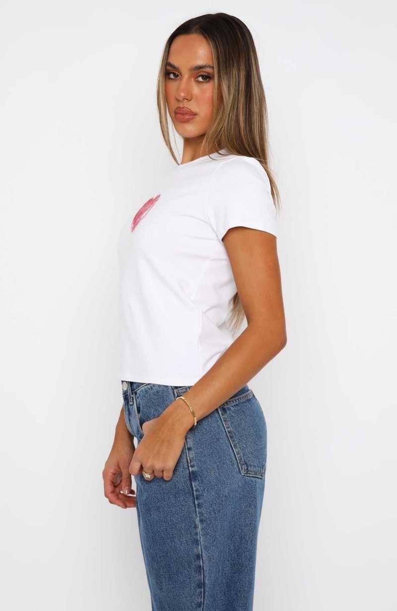White Fox I Know It's Late Baby Tee White | QWOLVD-985