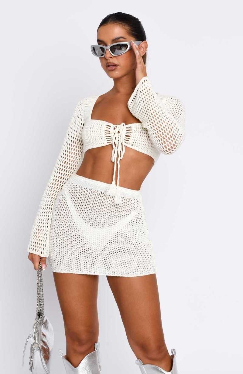 White Fox I Was Here Long Sleeve Crochet Crop Off White | PDWNFE-823