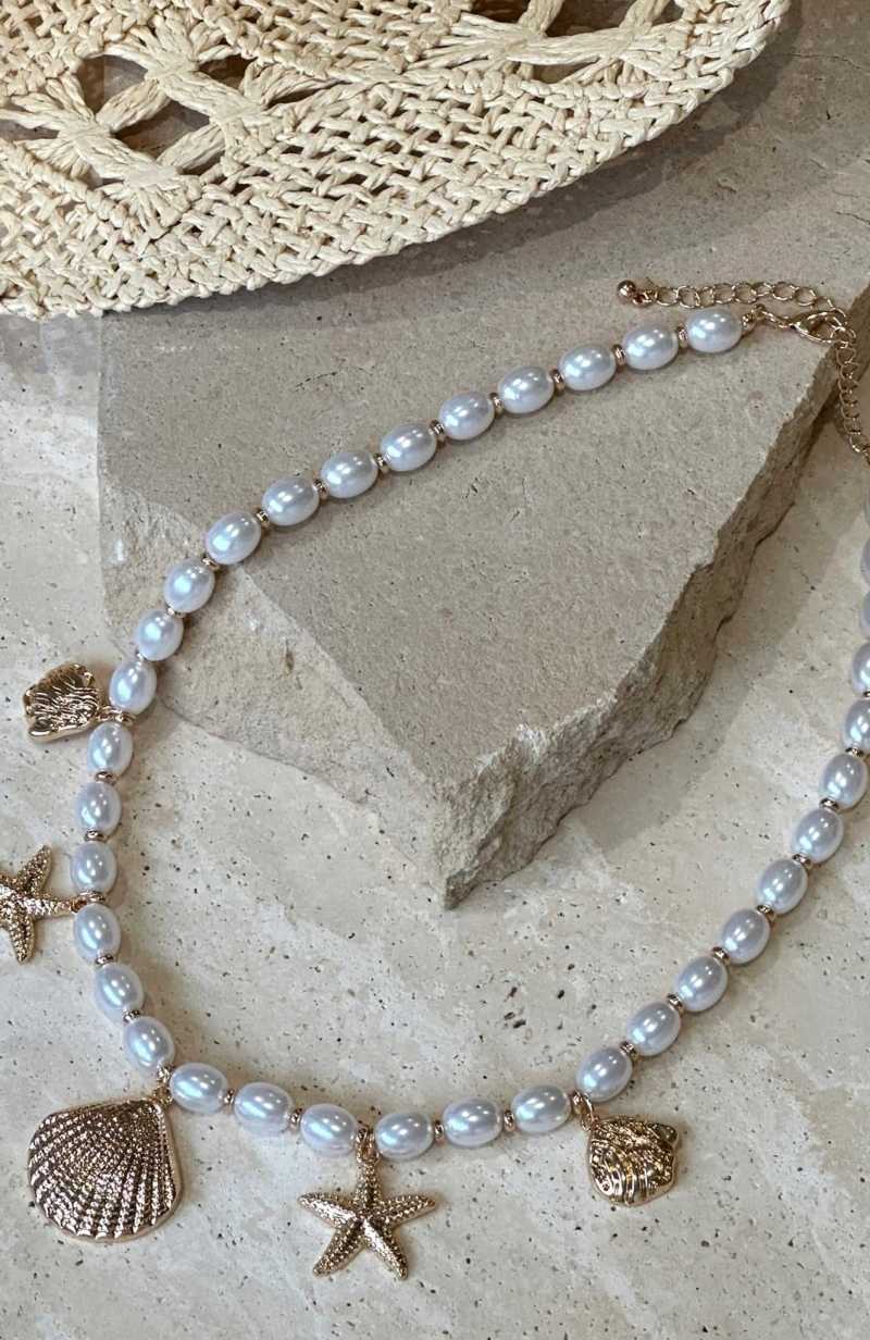 White Fox Island Daze Necklace Gold | HTPZBR-312