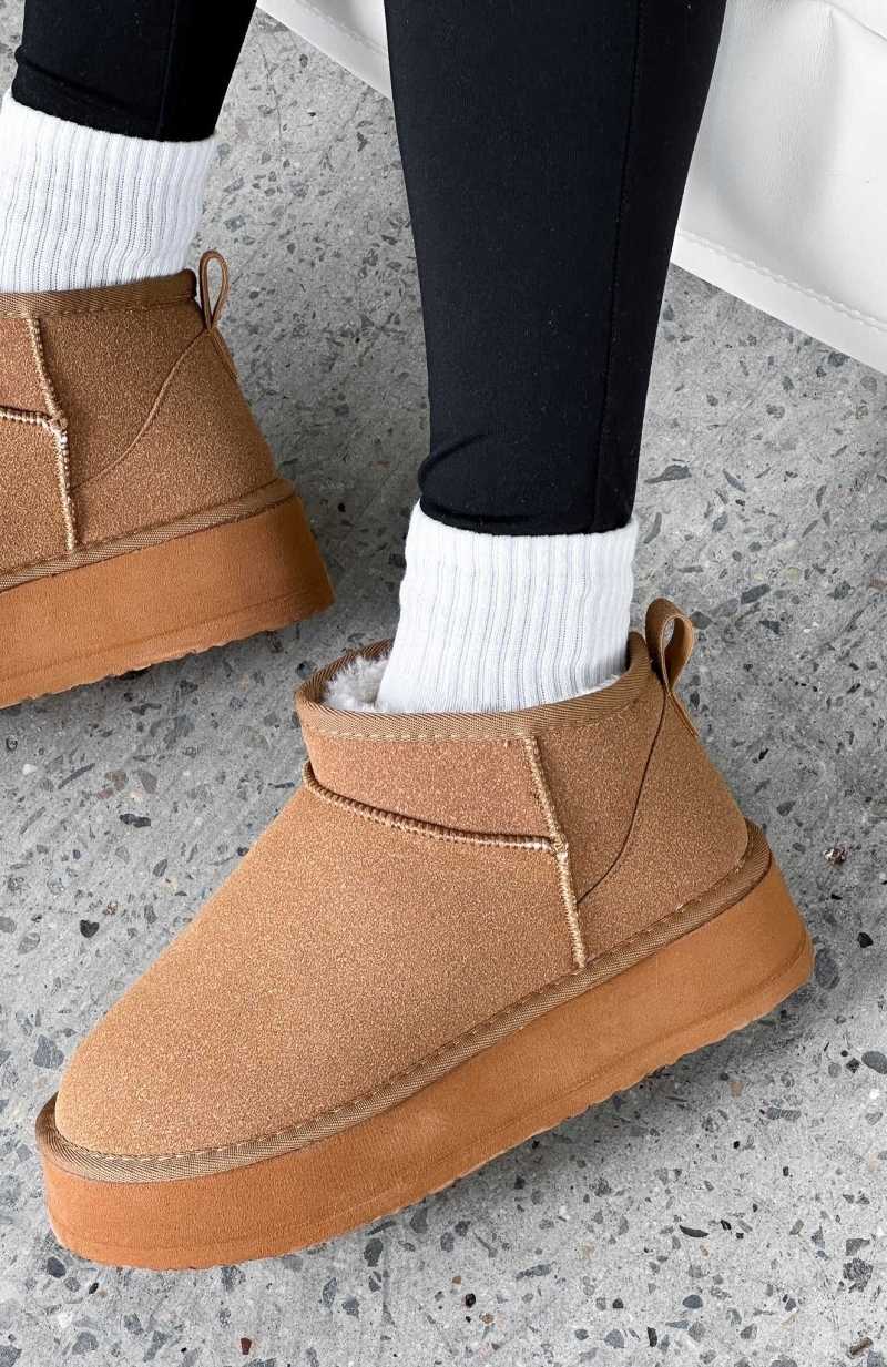 White Fox Jet Setter Platform Snug Boots Chestnut | RVYDIK-521