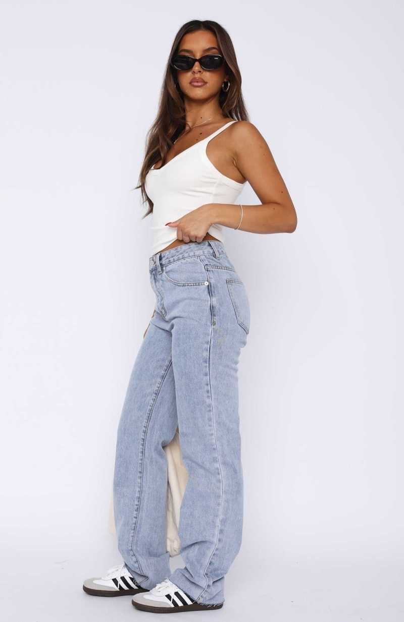 White Fox Jordyn High Waisted Straight Leg Jeans Light Blue Wash | GISAZP-913