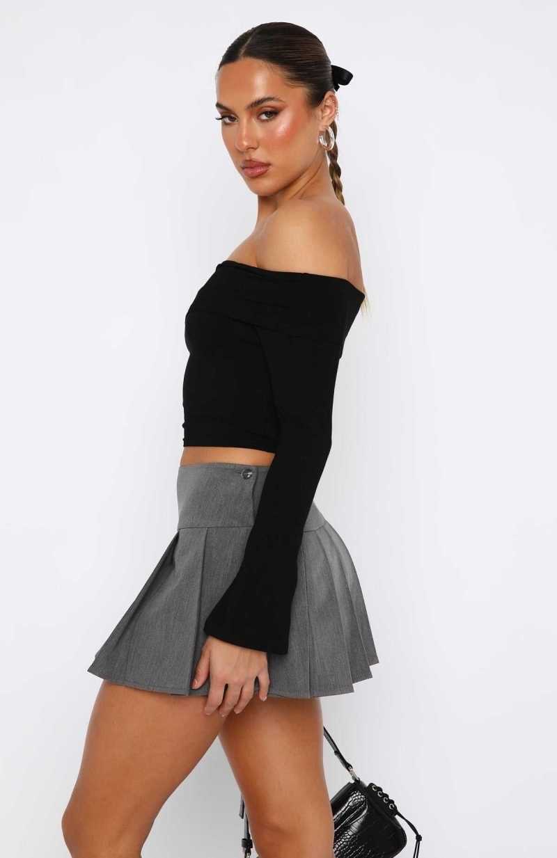 White Fox Keep Saying Sorry Long Sleeve Top Black | CQNYPE-826