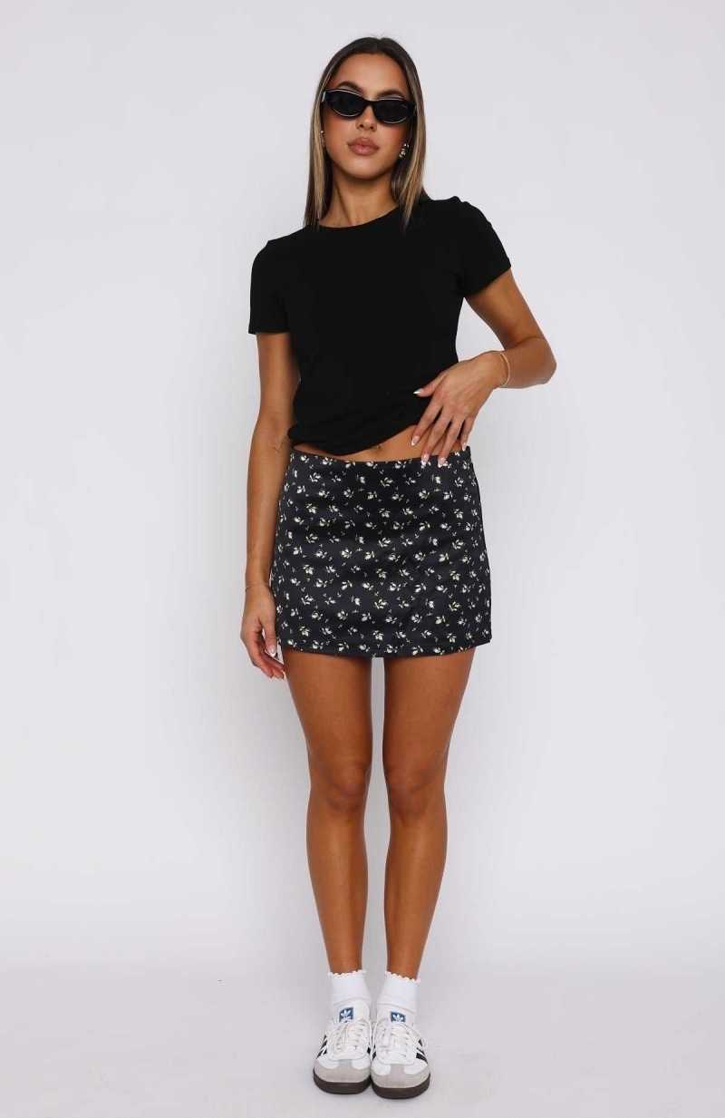 White Fox Let's Get Over It Mini Skirt Midnight Bloom | ACFSXM-750