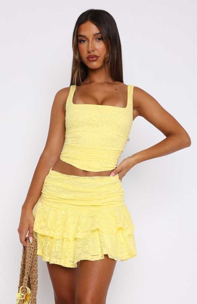 White Fox Let's Have Some Fun Lace Mini Skirt Lemon | QKEPMR-501
