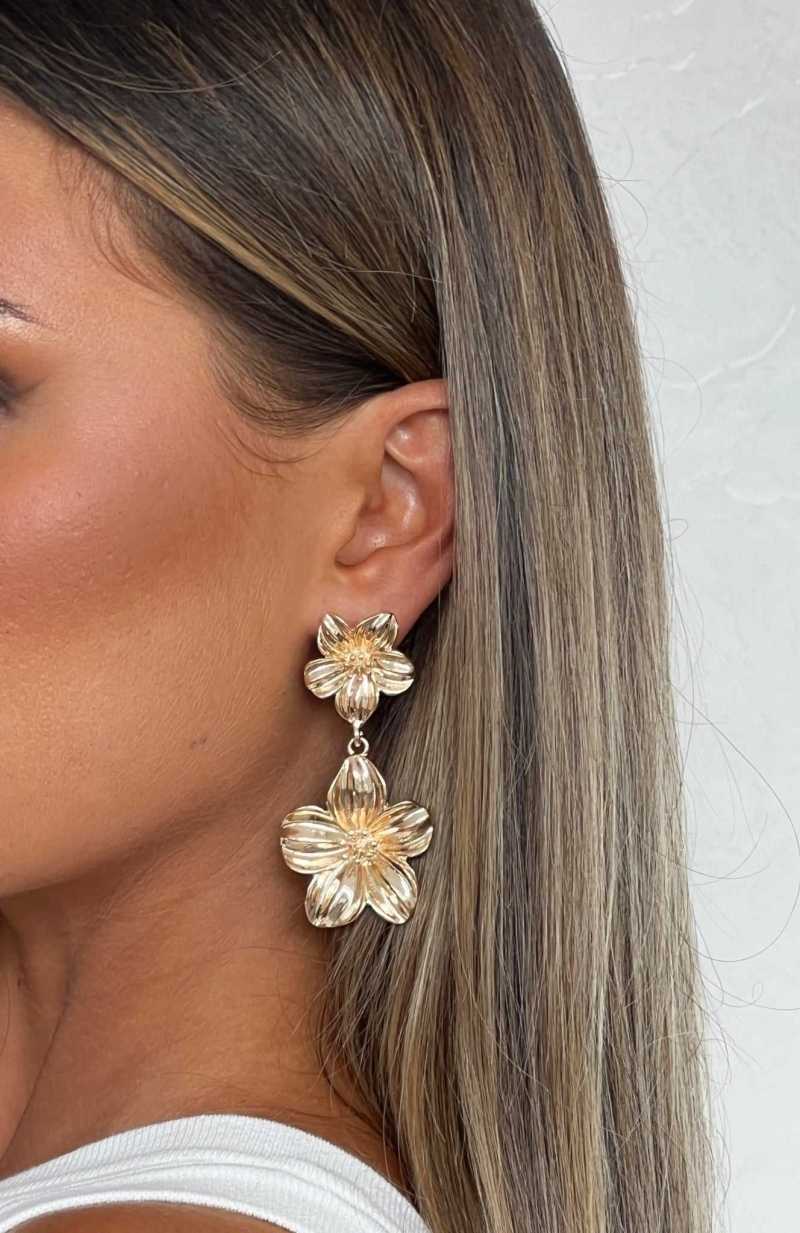 White Fox Moana Statement Earrings Gold | CIDFTL-394