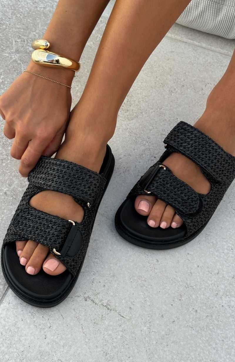 White Fox Off Duty Sandals Black | UDNIYQ-670