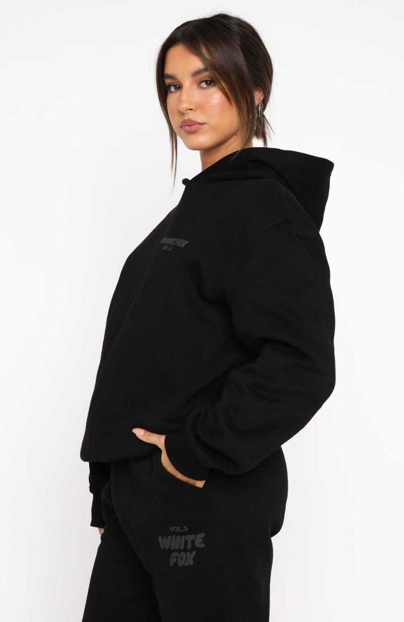 White Fox Offstage Hoodie Onyx | UPKGOZ-579