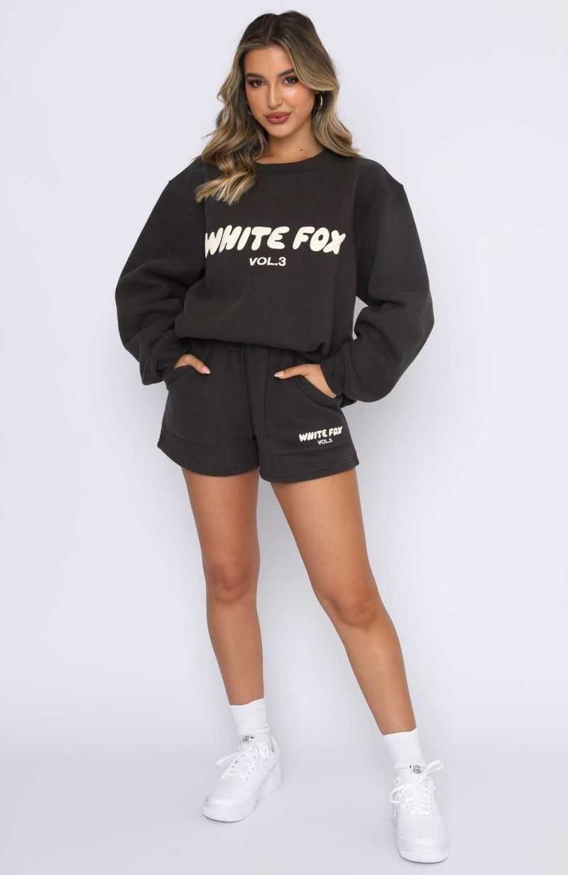 White Fox Offstage Lounge Shorts Shadow | QVHWSN-452