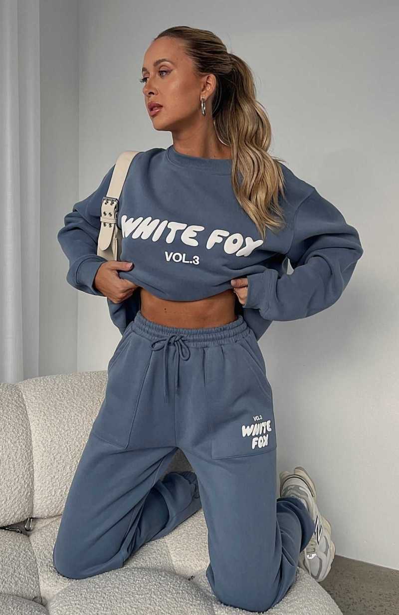White Fox Offstage Sweater Ocean | PXMZDI-832