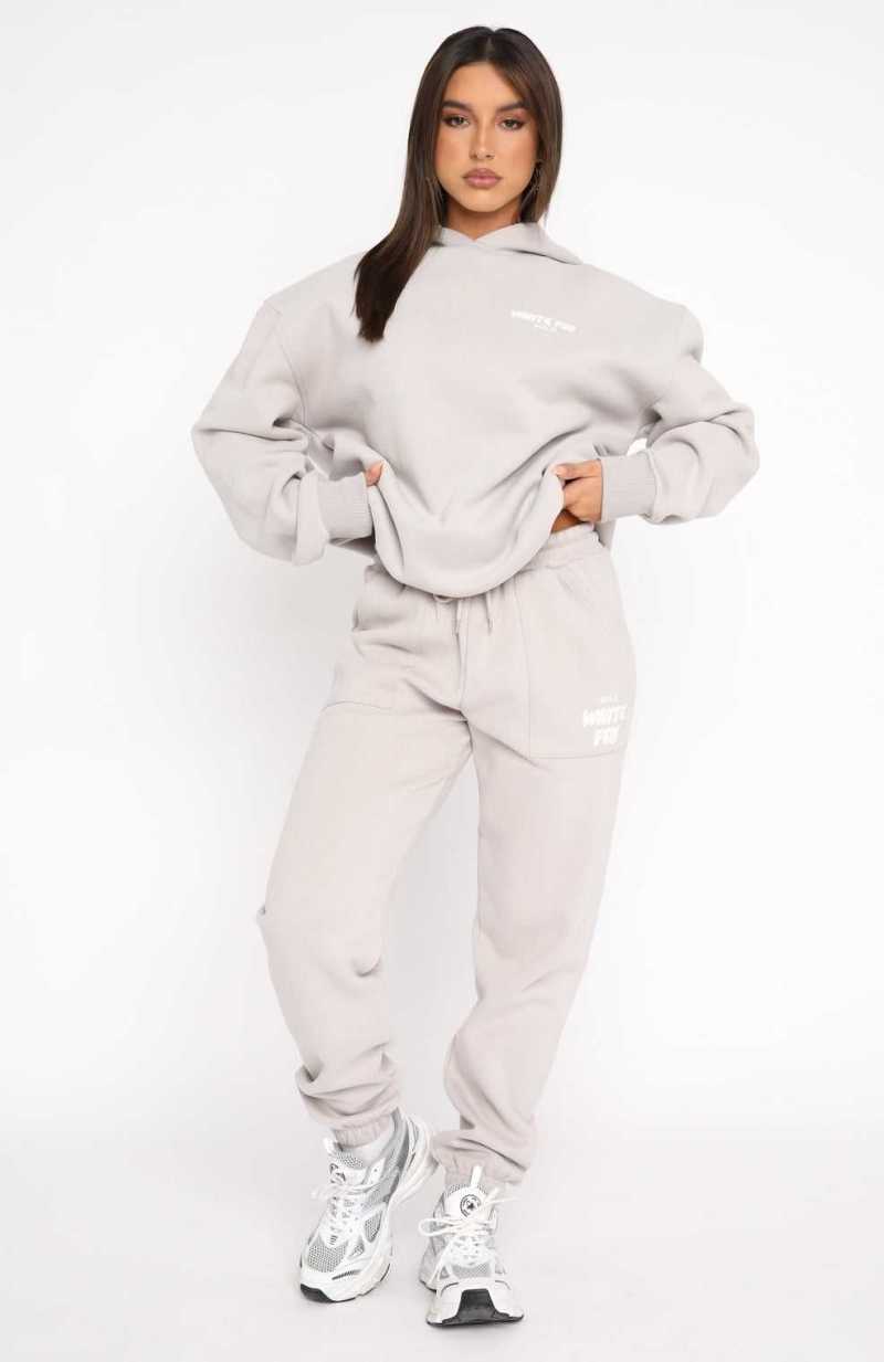 White Fox Offstage Sweatpants Moon | QUISTV-294