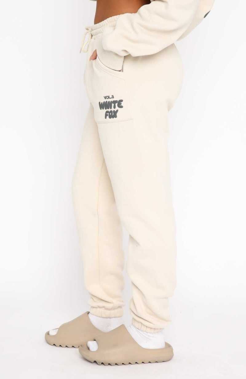 White Fox Offstage Sweatpants Pebble | TJBPLO-908