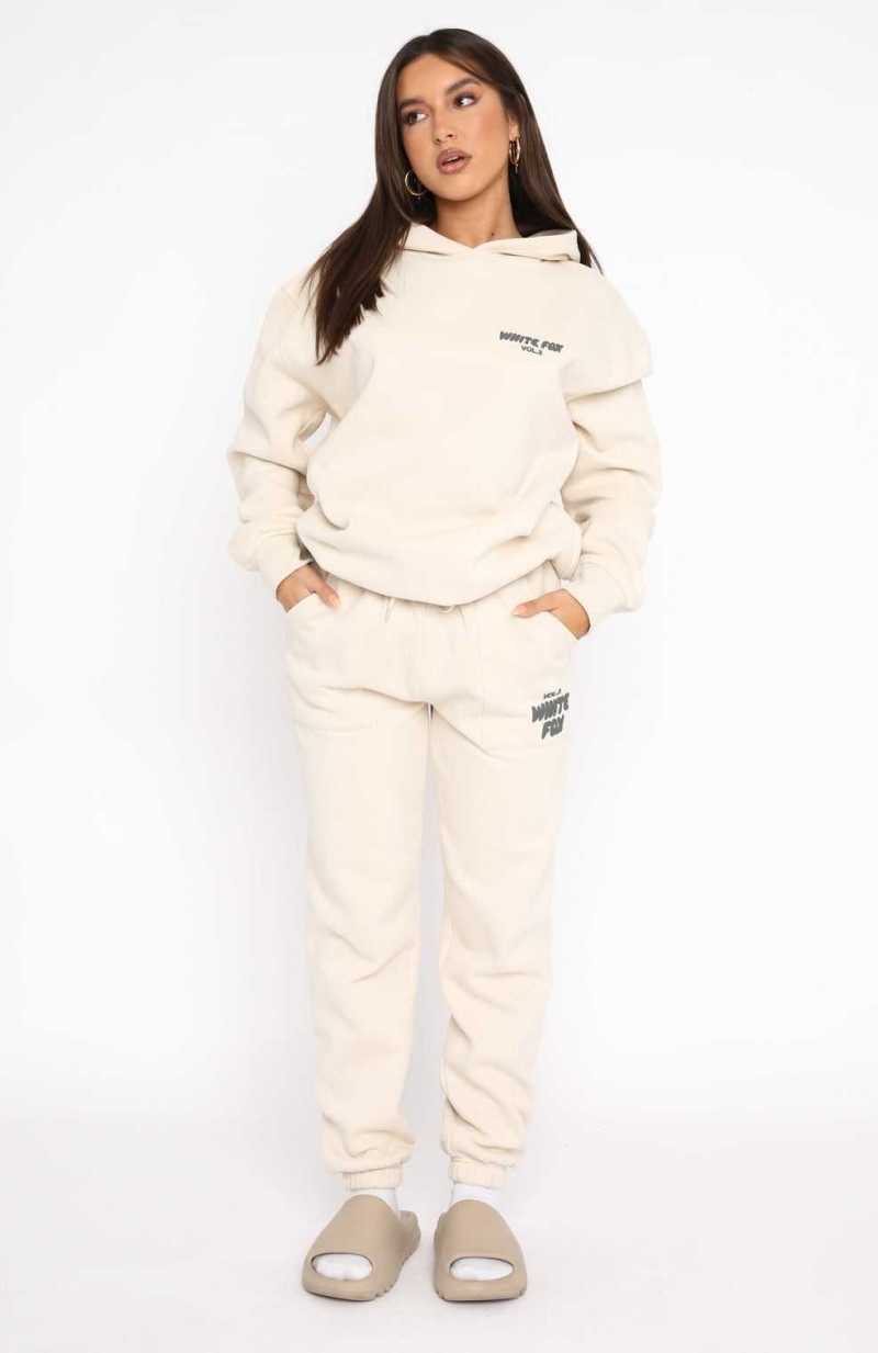 White Fox Offstage Sweatpants Pebble | TJBPLO-908