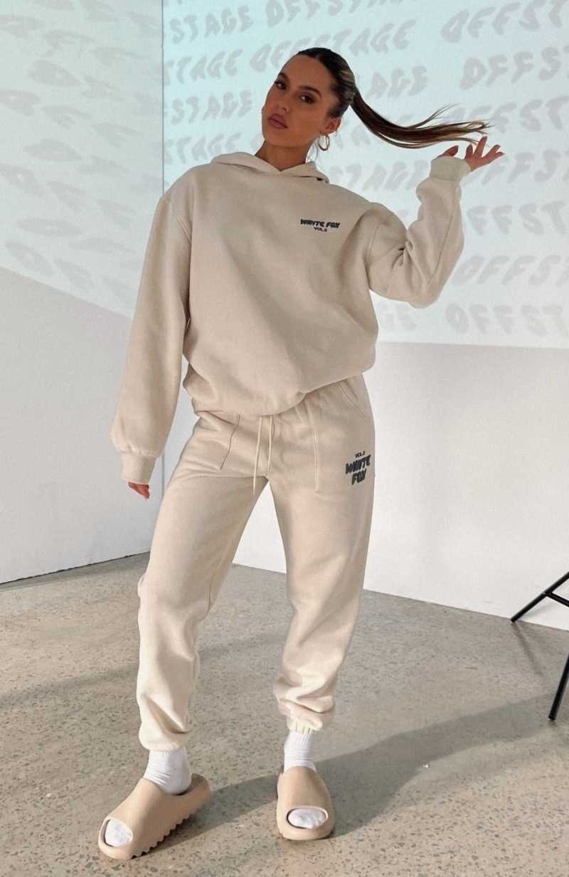 White Fox Offstage Sweatpants Pebble | TJBPLO-908